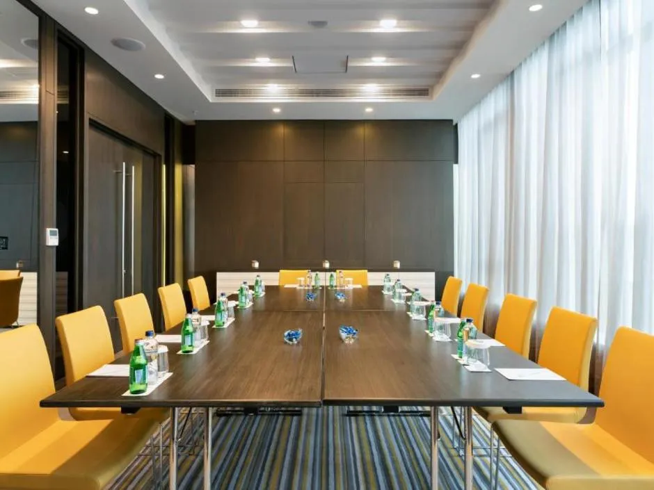 CENTRO WESTSIDE BY ROTANA