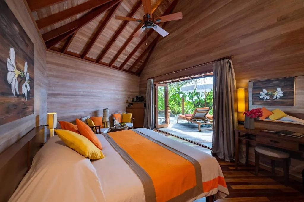 V VILLAS MALDIVES AT MIRIHI (EX. MIRIHI ISLAND)
