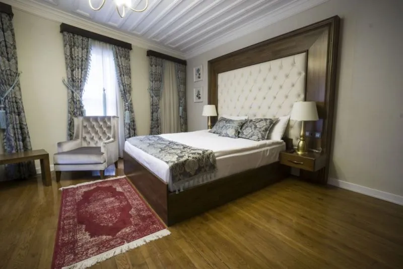 MEZZO HOTEL