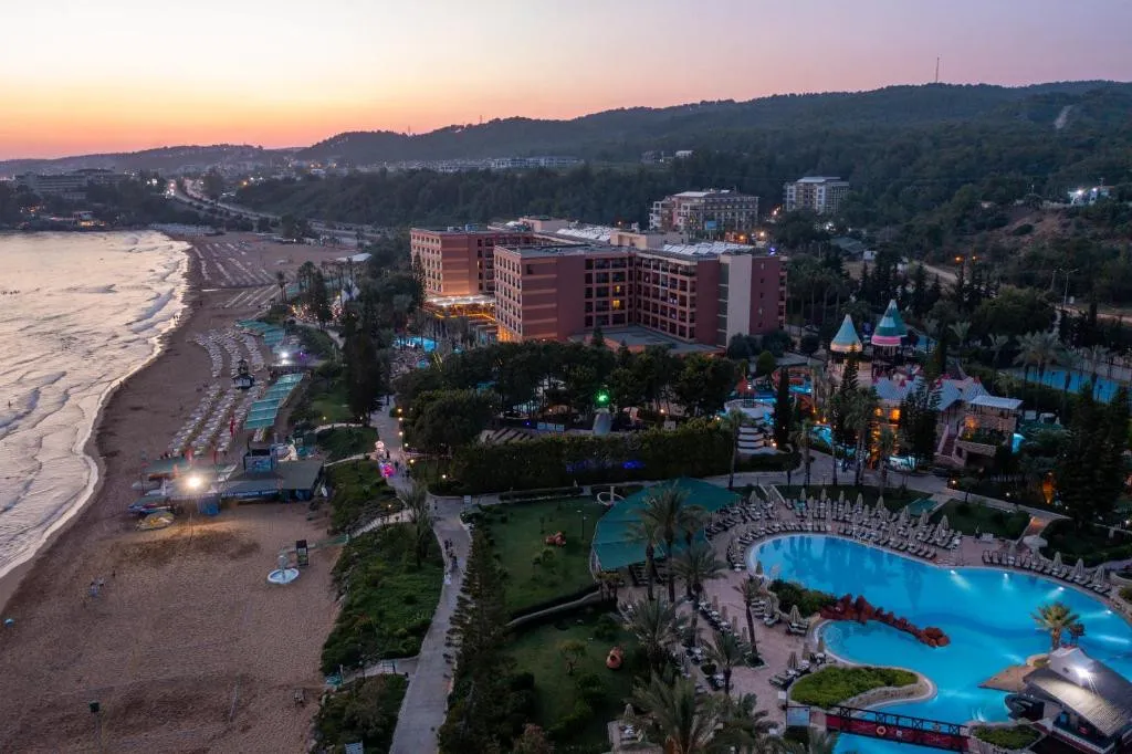 AQI PEGASOS ROYAL HOTEL (EX. TT HOTELS PEGASOS ROYAL)