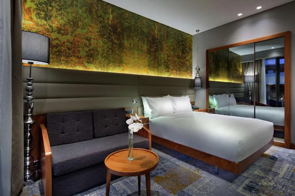 DOUBLETREE BY HILTON HOTEL ISTANBUL PIYALEPASA