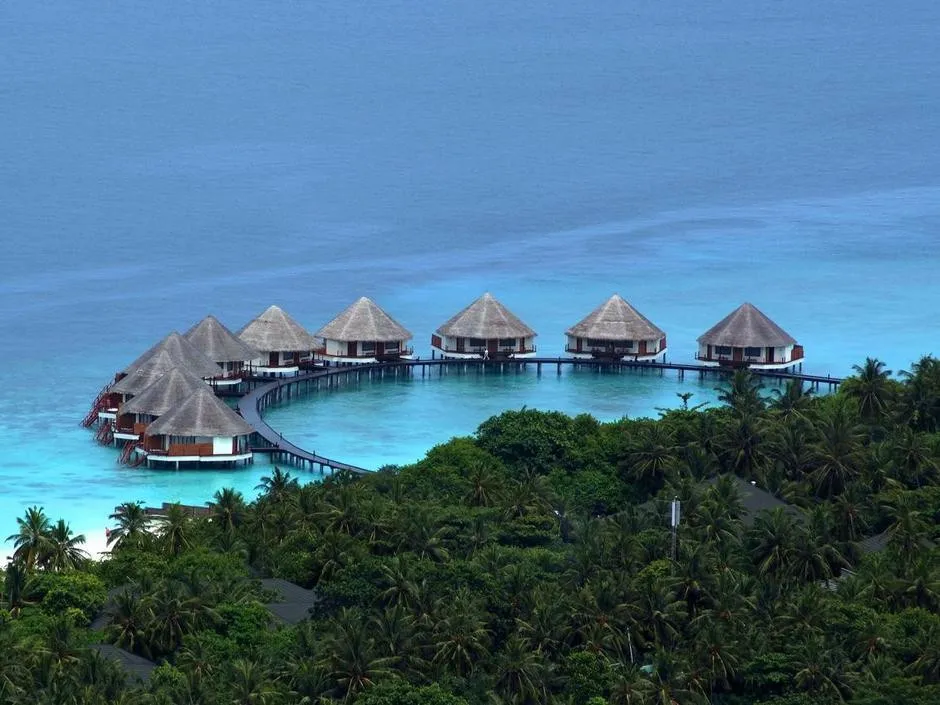 ADAARAN PRESTIGE WATER VILLAS