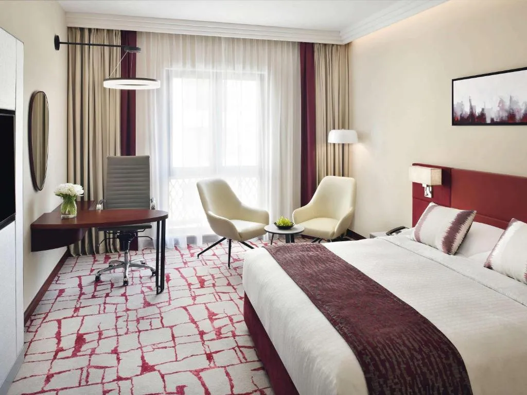 MOVENPICK HOTEL & APARTMENTS BUR DUBAI