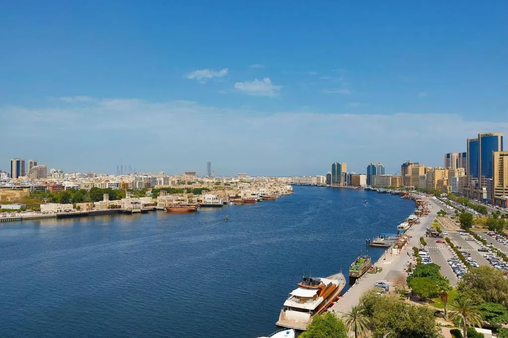 SHERATON DUBAI CREEK HOTEL & TOWERS