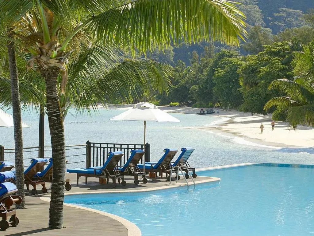 FISHERMANS COVE RESORT (EX. LE MERIDIEN FISHERMANS COVE)