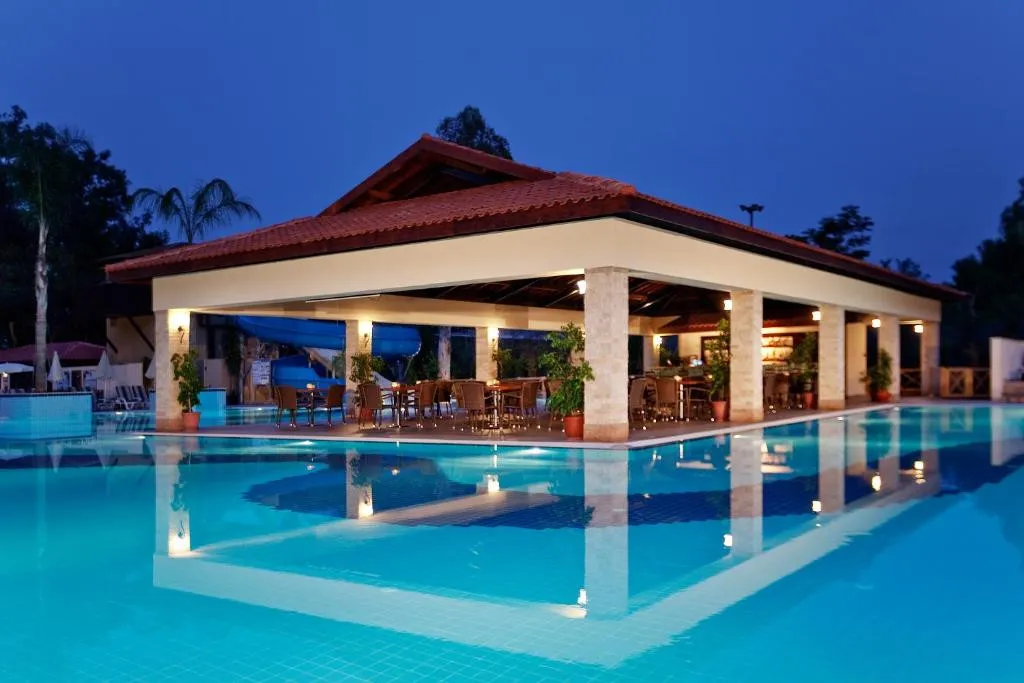 CHAMPION HOLIDAY VILLAGE