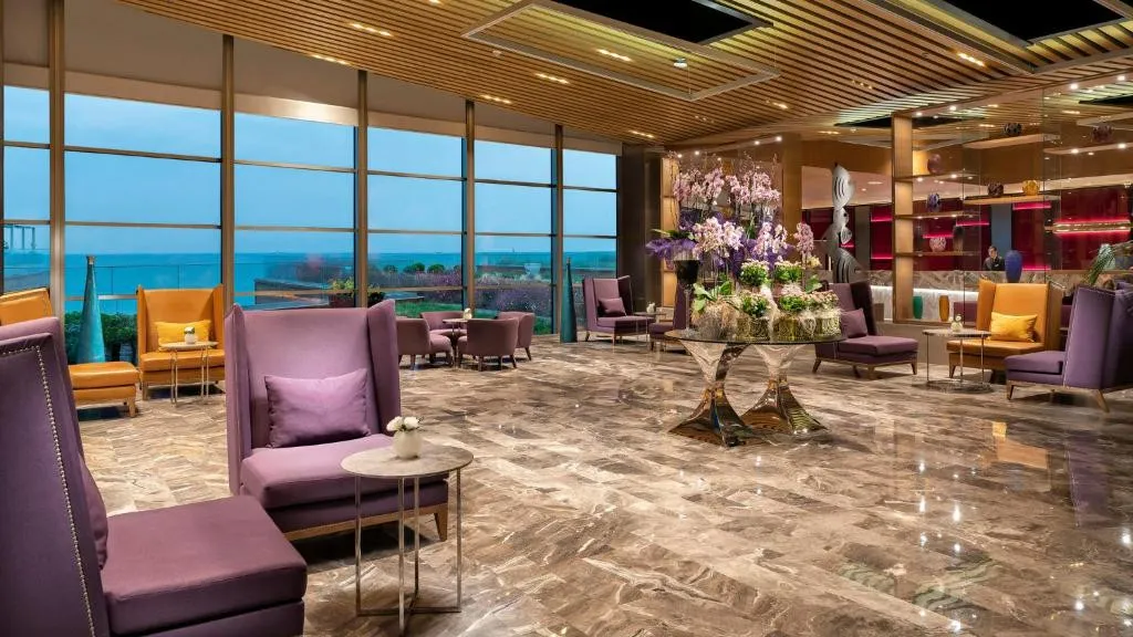 CROWNE PLAZA FLORYA