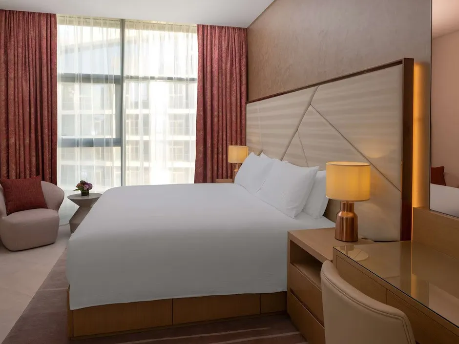 HILTON DUBAI CREEK HOTEL & RESIDENCES