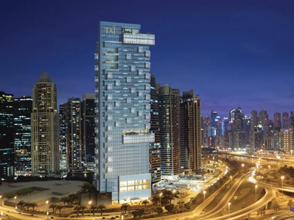 TAJ JUMEIRAH LAKE TOWERS