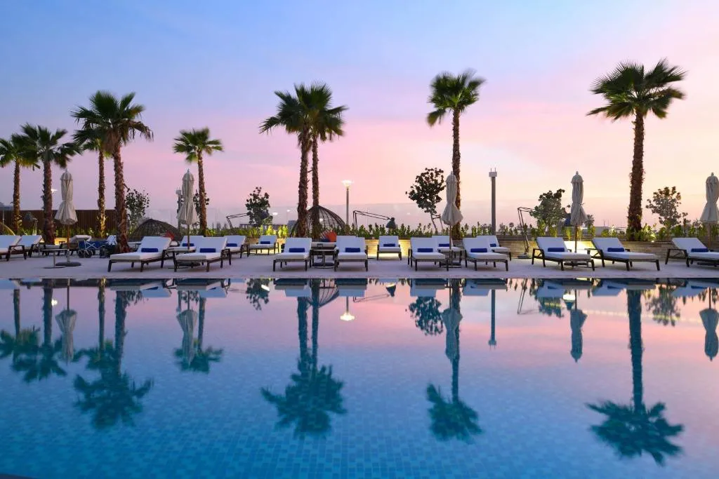 INTERCONTINENTAL RESIDENCES ABU DHABI AN IHG HOTEL