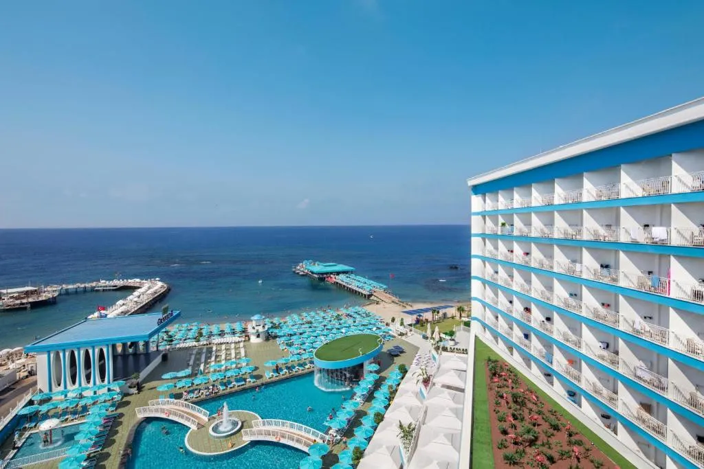 GRANADA LUXURY BEACH HOTEL