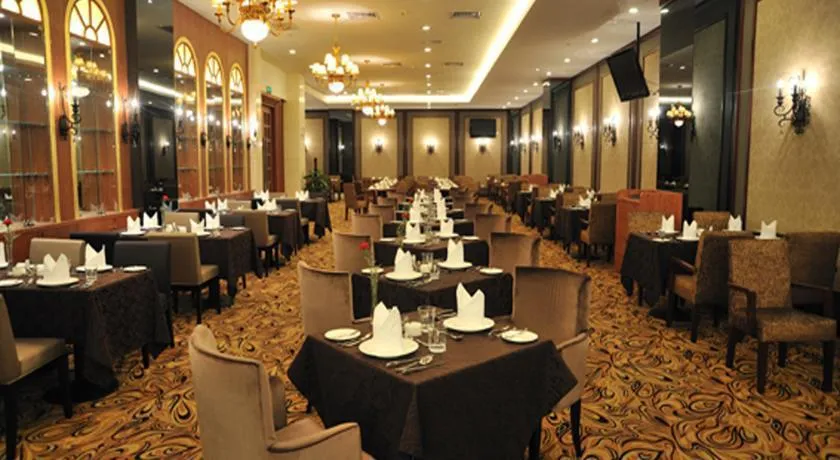 HOWARD JOHNSON HONG QIAO AIRPORT