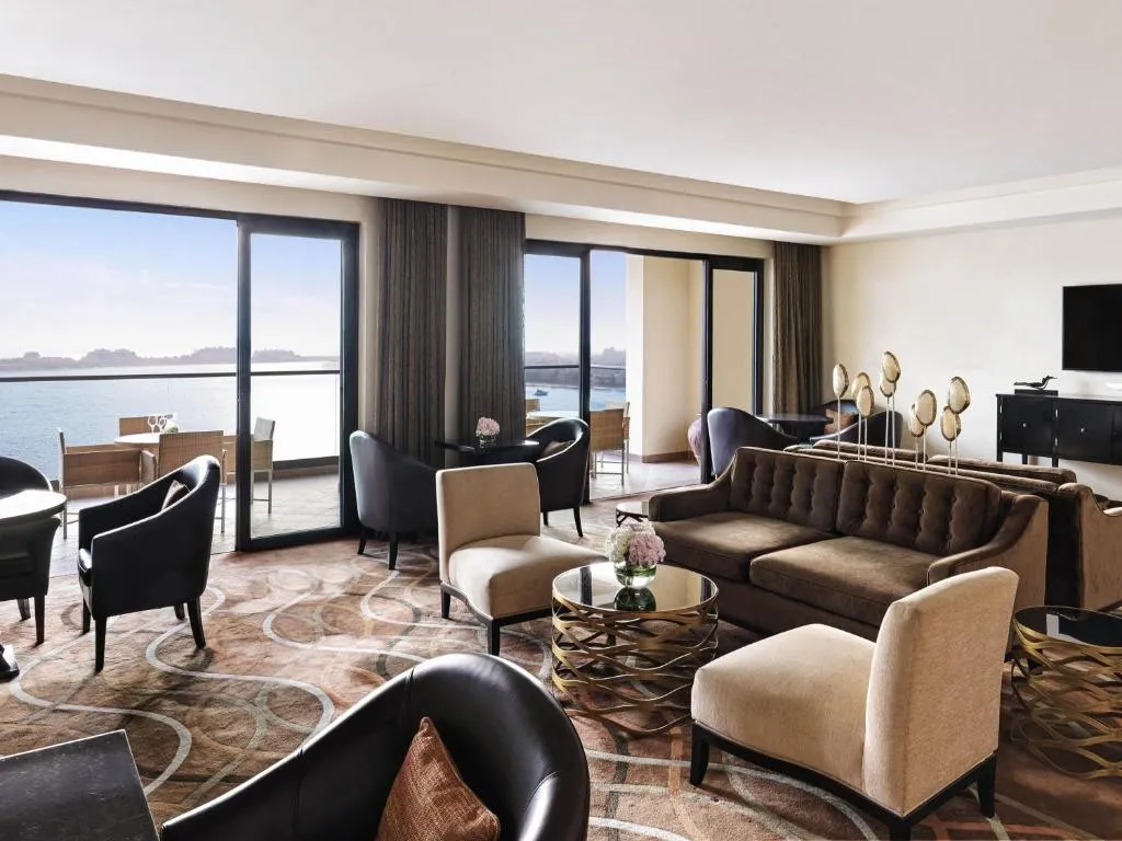 FAIRMONT THE PALM