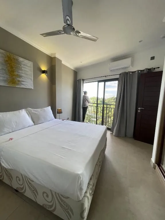 B HOLIDAY APARTMENTS