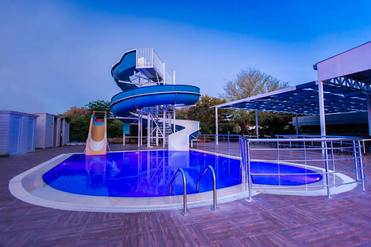 SIDE ROYAL PARADISE (EX. DESIREE RESORT)