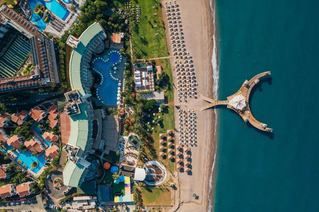 SELECTUM FAMILY COMFORT SIDE (EX. LYRA RESORT HOTEL)