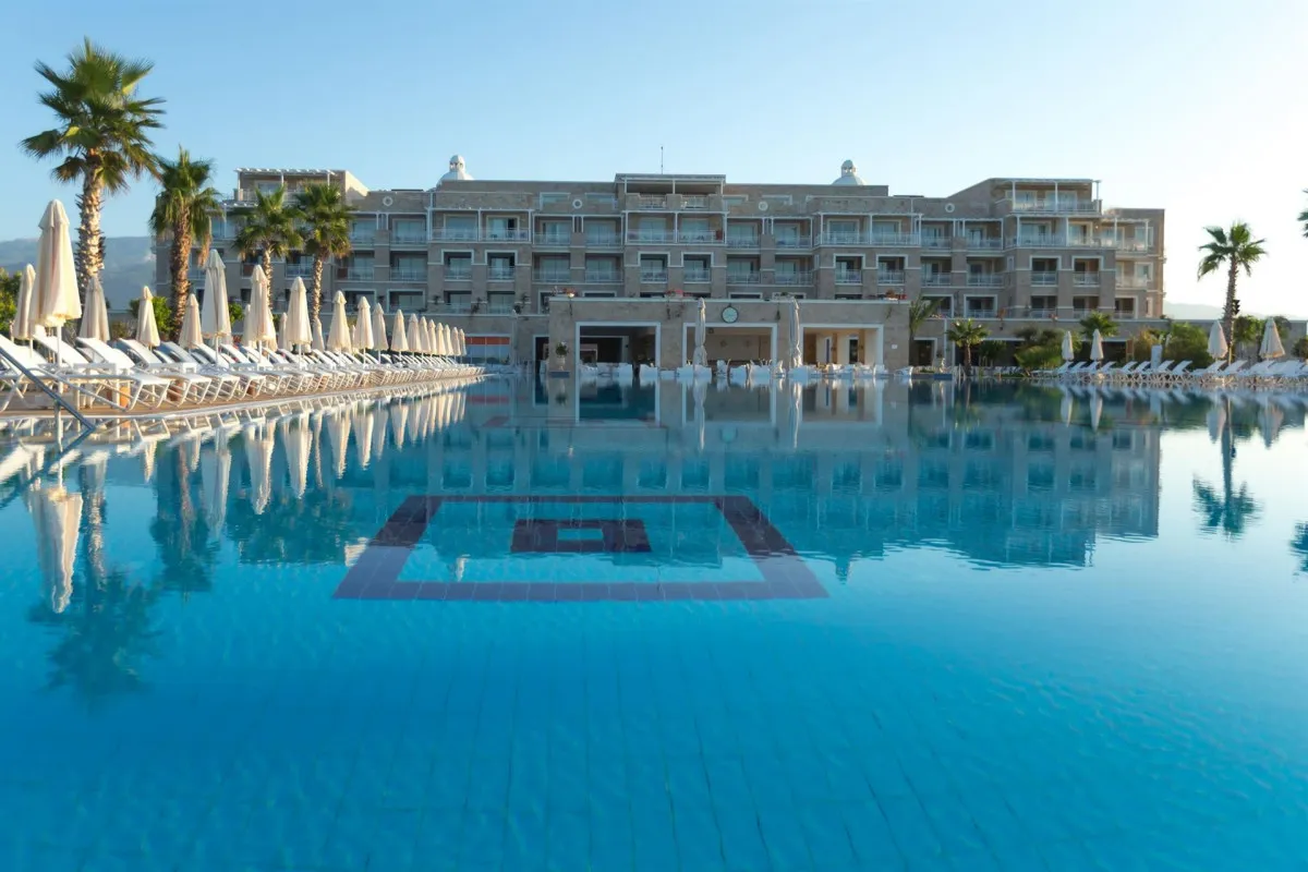 ANDRIAKE BEACH CLUB