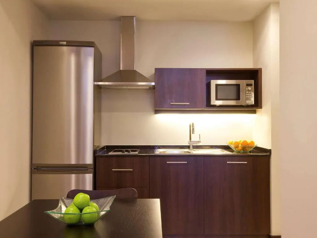 MOVENPICK HOTEL APARTMENTS AL MAMZAR