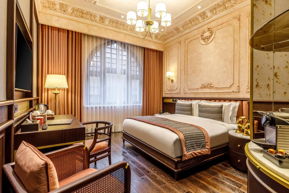CRONTON DESIGN HOTEL