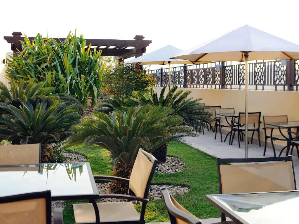 MOVENPICK HOTEL APARTMENTS AL MAMZAR