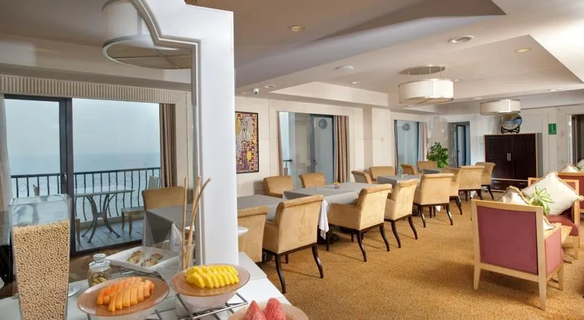 HOLIDAY INN SEA VIEW QINHUANGDAO