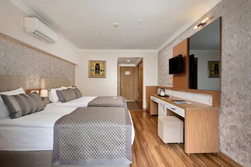 ANNABELLA DIAMOND HOTEL & SPA