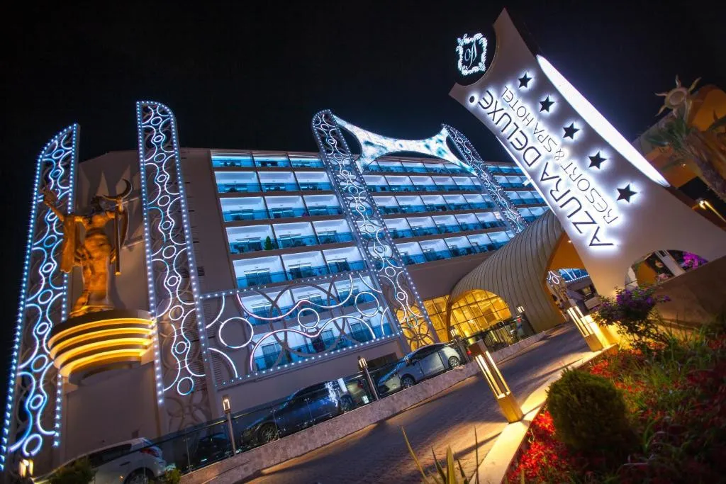 AZURA DELUXE RESORT & SPA