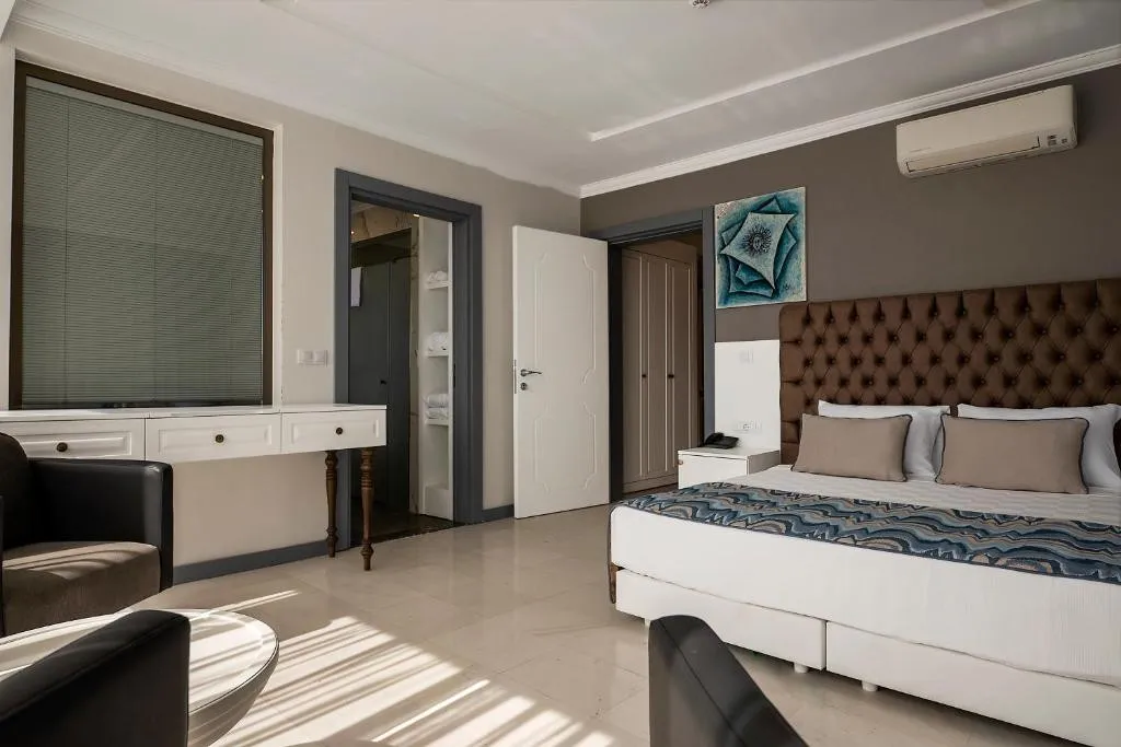 BLUE MARLIN DELUXE SPA & RESORT