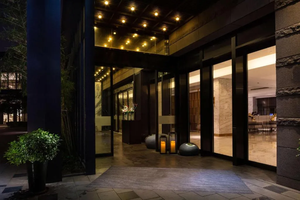 DOUBLETREE BY HILTON SHANGHAI HONGQIAO (EX. THE SENZ HOTEL)