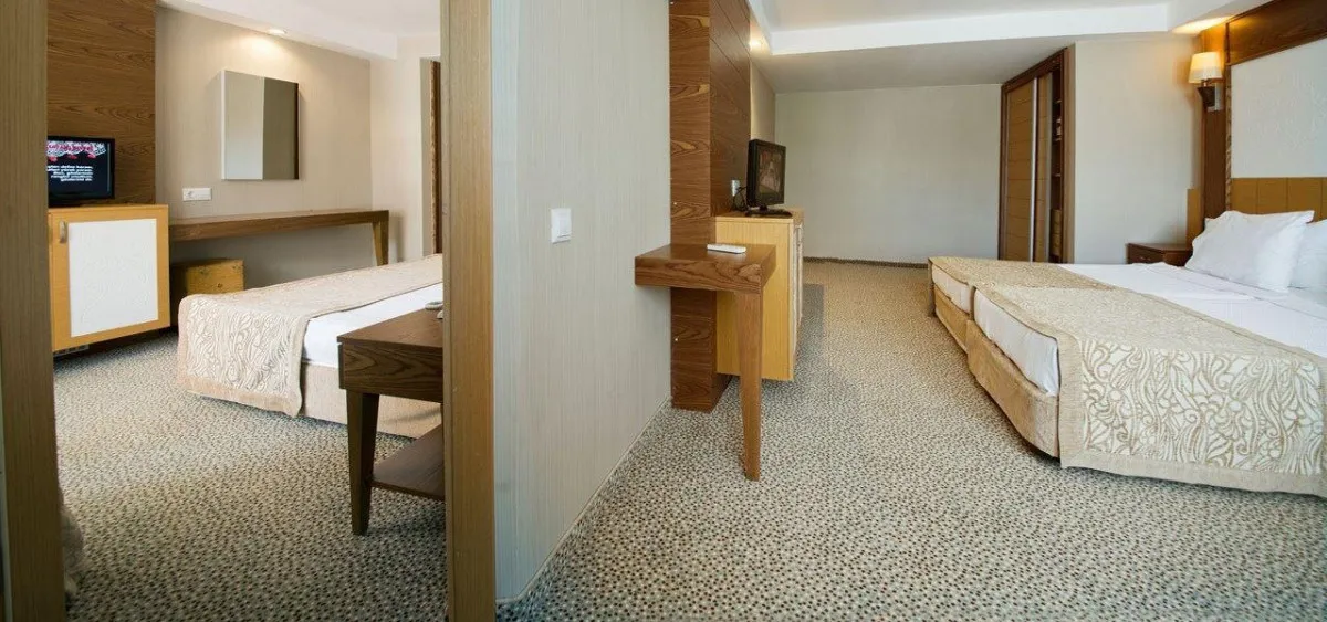 MC BEACH RESORT