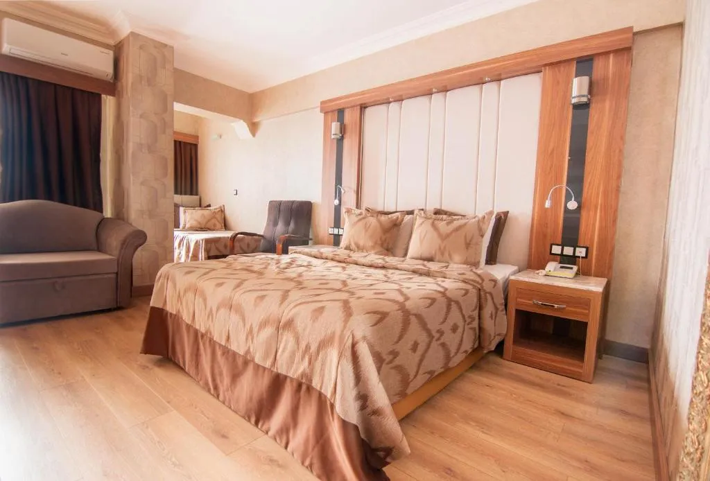 LAUR HOTEL EXPERIENCE & LAUR HOTELS ELEGANCE (EX.DIDIM BEACH ELEGANCE)