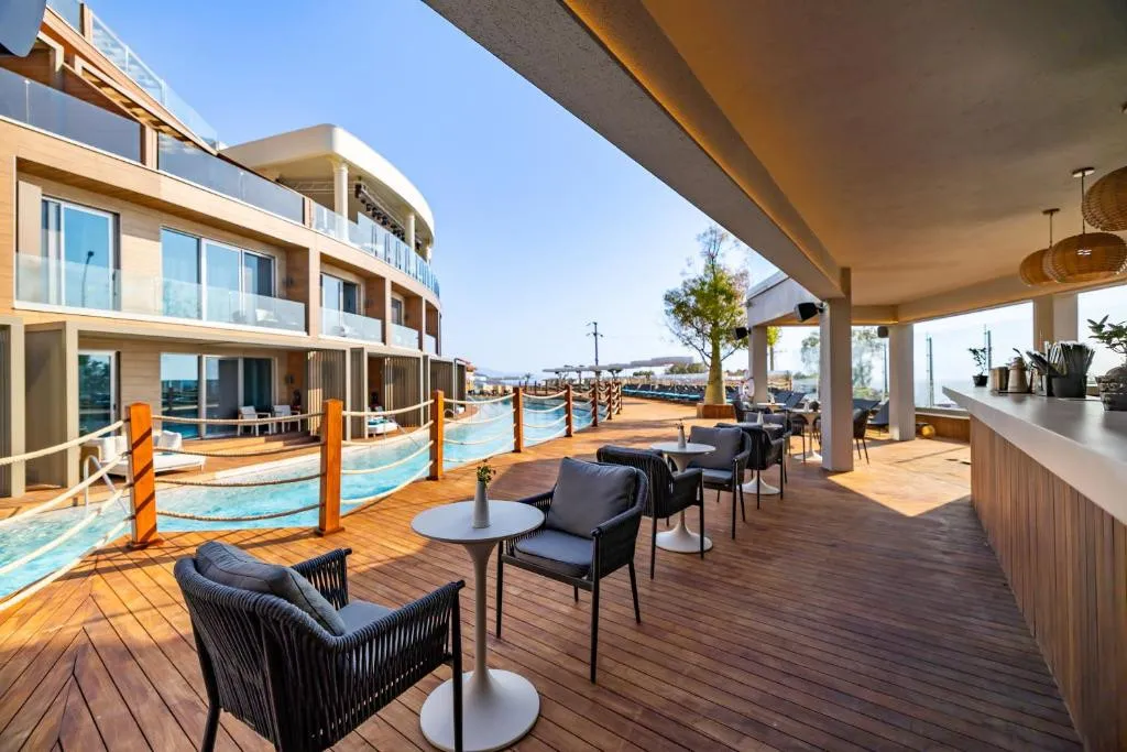 QLUSIVE HOTEL (ADULTS ONLY 12+)