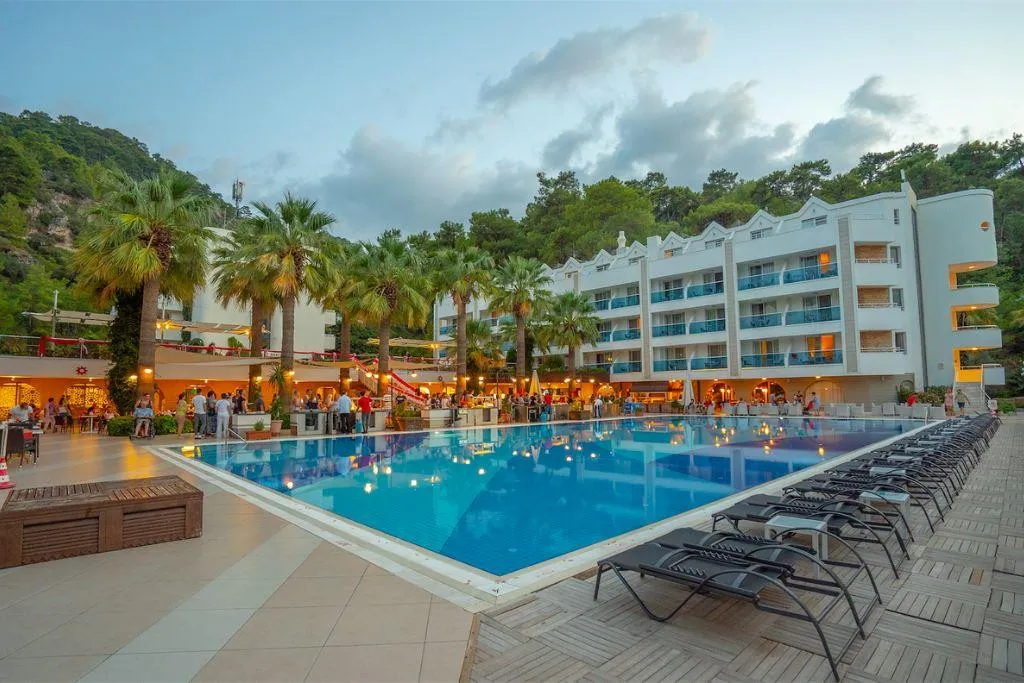 TURUNC HOTEL