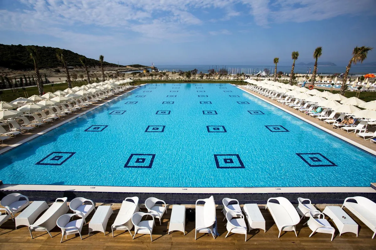 ANDRIAKE BEACH CLUB
