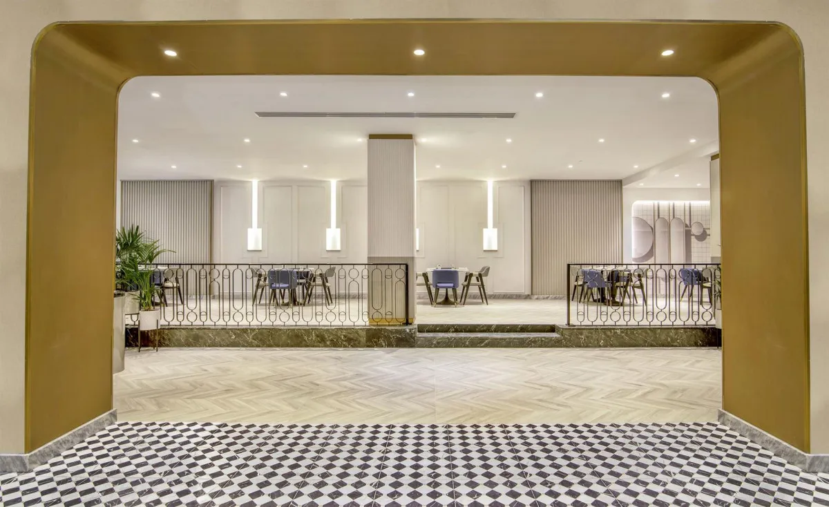 SHERATON ABU DHABI HOTEL & RESORT
