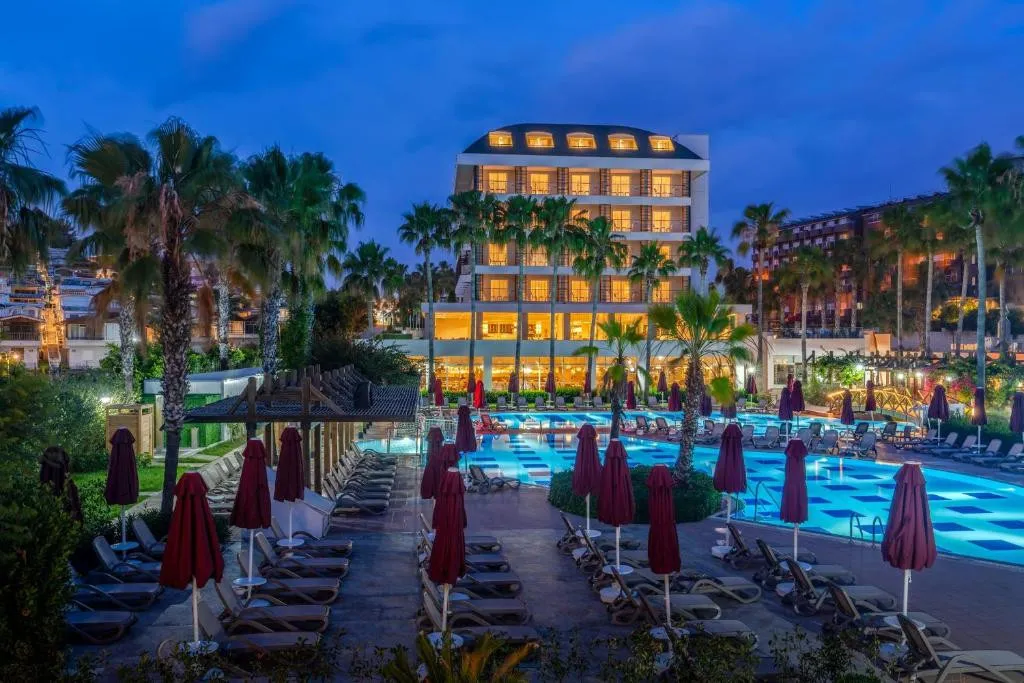 TRENDY HOTEL PALM BEACH ADULTS ONLY 16+