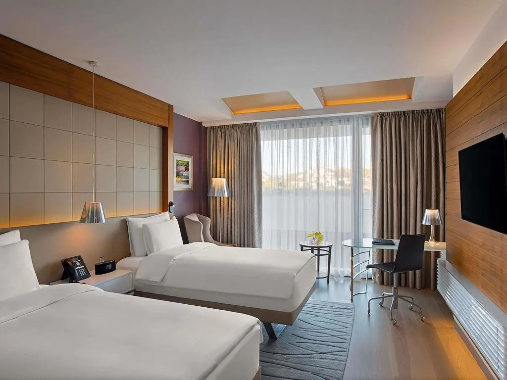 THE GRAND TARABYA