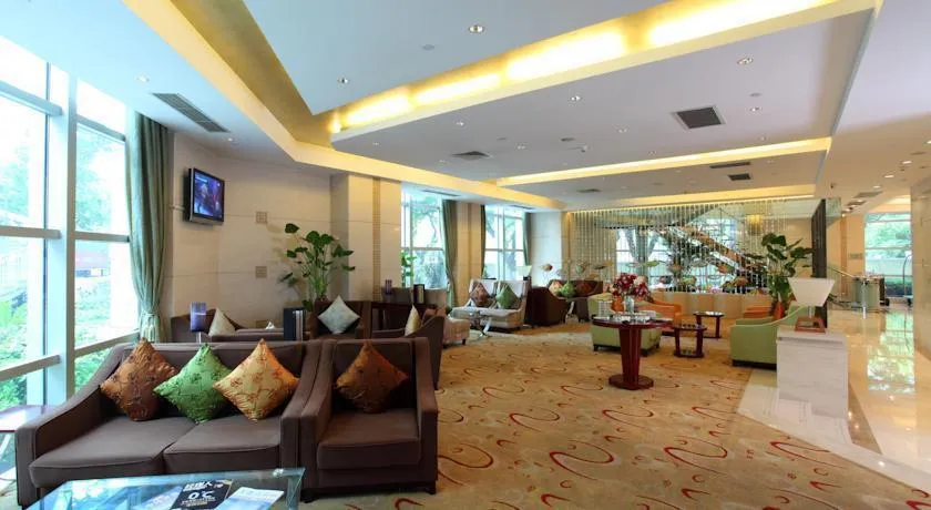 HOWARD JOHNSON HUAIHAI
