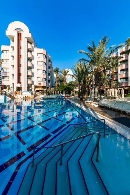 AQUA HOTEL
