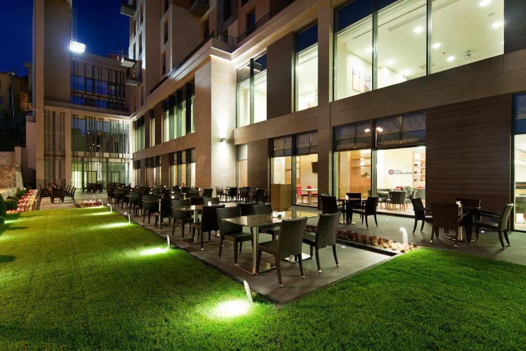DOSSO DOSSI HOTELS GOLDEN HORN