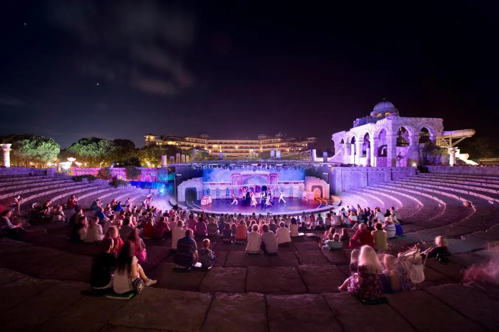 XANADU RESORT HOTEL
