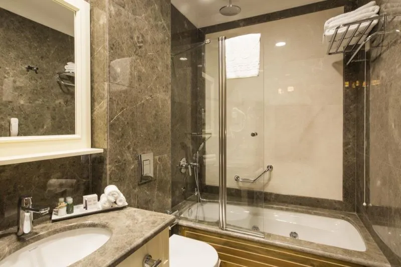 GLK PREMIER SEA MANSION SUITES & SPA