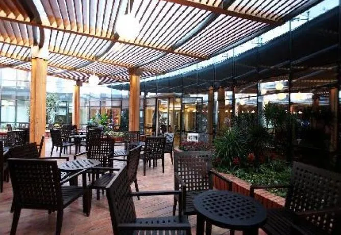 HOWARD JOHNSON BUSINESS CLUB