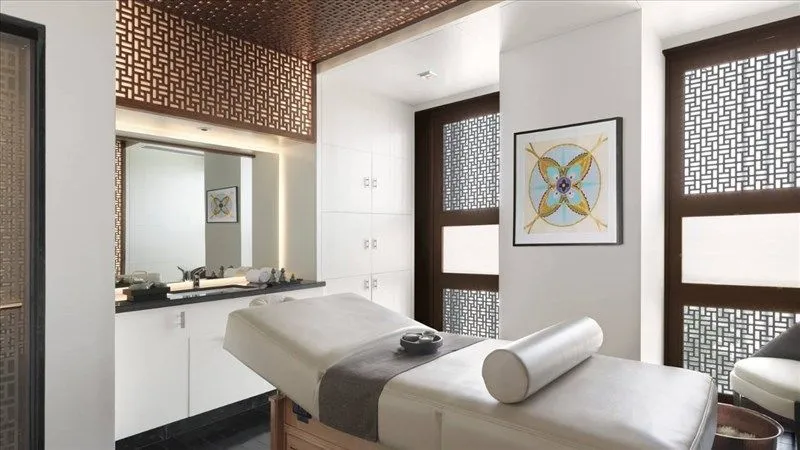 FOUR SEASONS HOTEL ABU DHABI AT AL MARYAH ISLAND