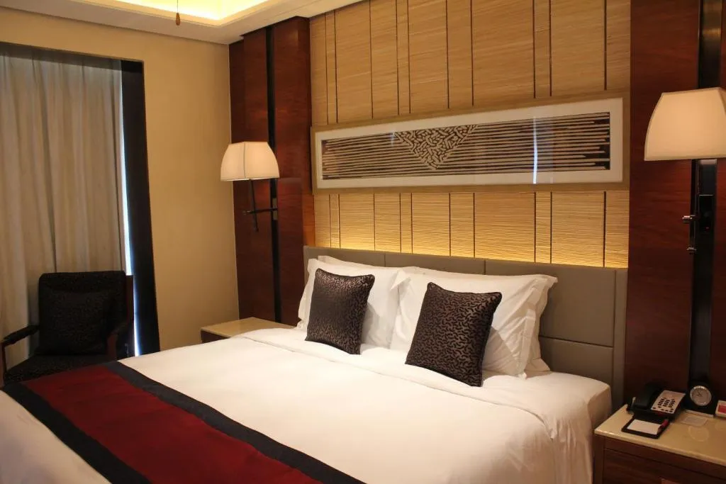 CROWNE PLAZA SANYA CITY CENTER
