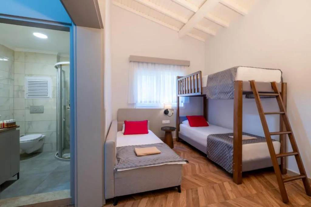 CRYSTAL FLORA PEARL COLLECTION (EX. CRYSTAL FLORA BEACH RESORT)