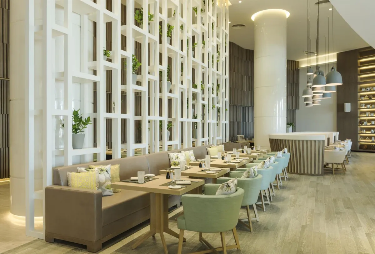 LE ROYAL MERIDIEN BEACH RESORT & SPA
