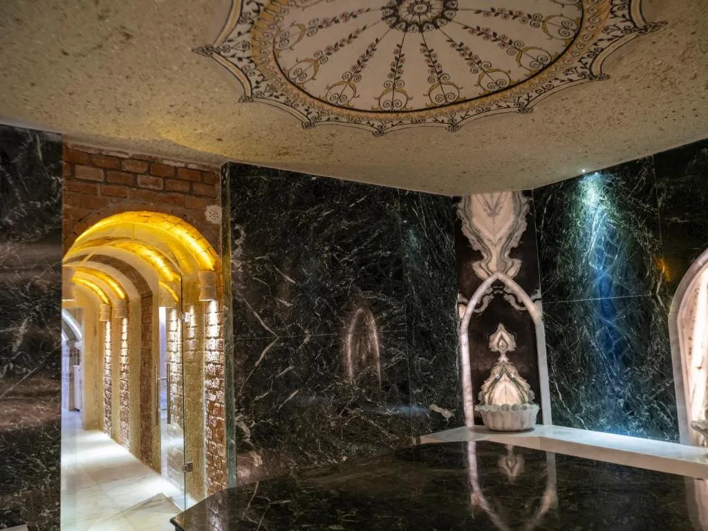 ELIKA CAVE SUITES