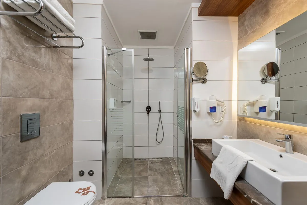 WHITE CITY RESORT