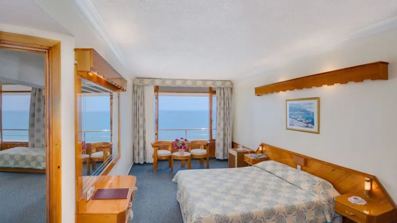 RUBI HOTEL